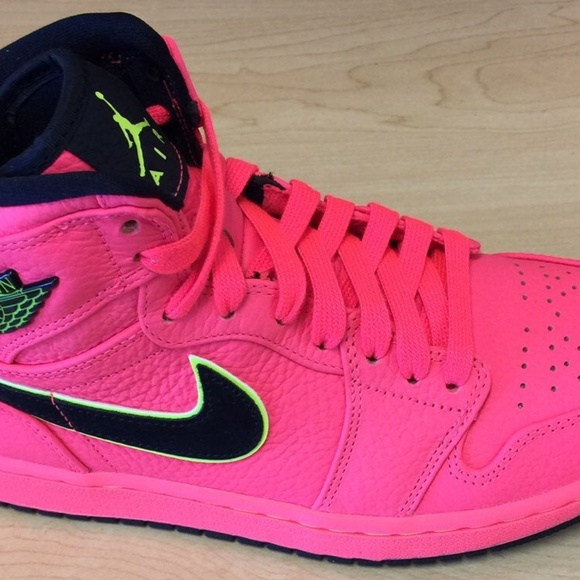 jordan 1 retro high hot punch